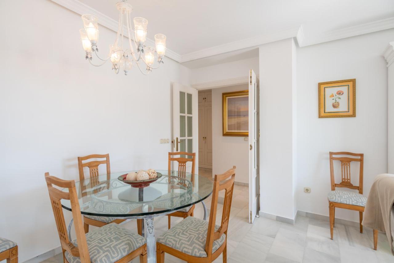 Apartamento Familiar Vistas Al Mar By Rent Me Estepona Ngoại thất bức ảnh