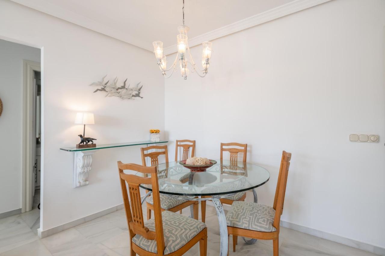 Apartamento Familiar Vistas Al Mar By Rent Me Estepona Ngoại thất bức ảnh