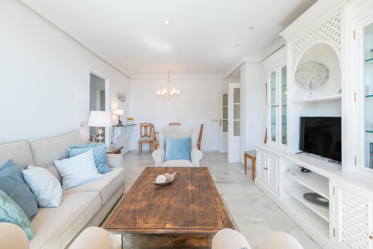 Apartamento Familiar Vistas Al Mar By Rent Me Estepona Ngoại thất bức ảnh
