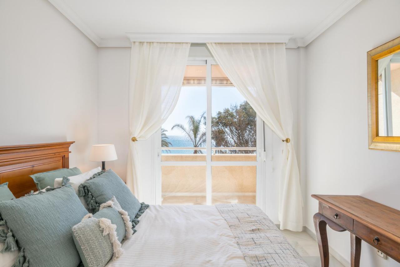 Apartamento Familiar Vistas Al Mar By Rent Me Estepona Ngoại thất bức ảnh